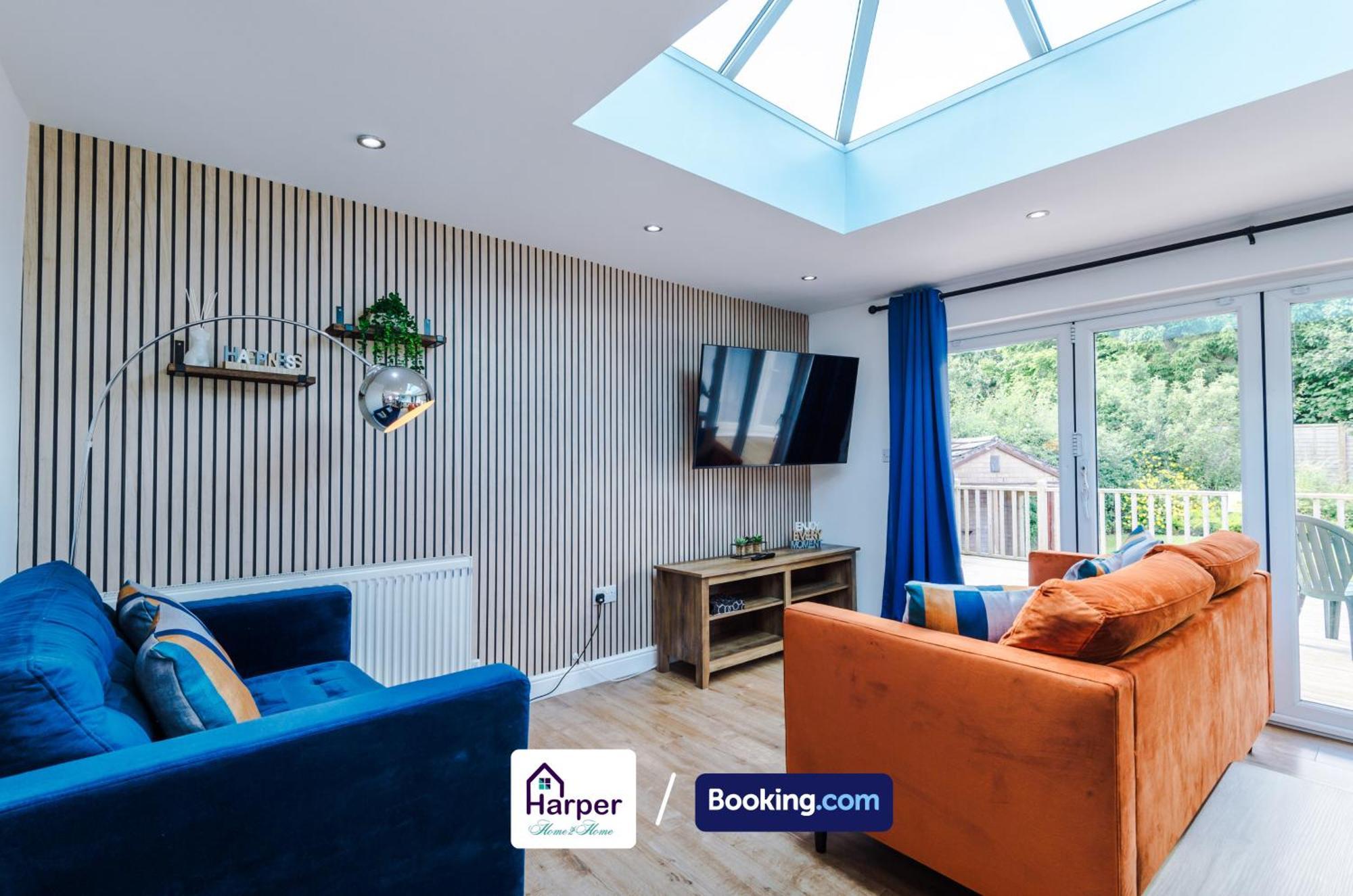 Spacious Detached Bungalow By Harperletting Short Lets & Serviced Accommodation Buckely With Pool Table & Driveway Buckley Esterno foto